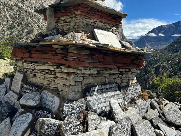 Chorten with Tibetan Mantra